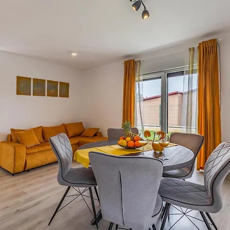 2 Bedroom Beautiful In 펜션 *