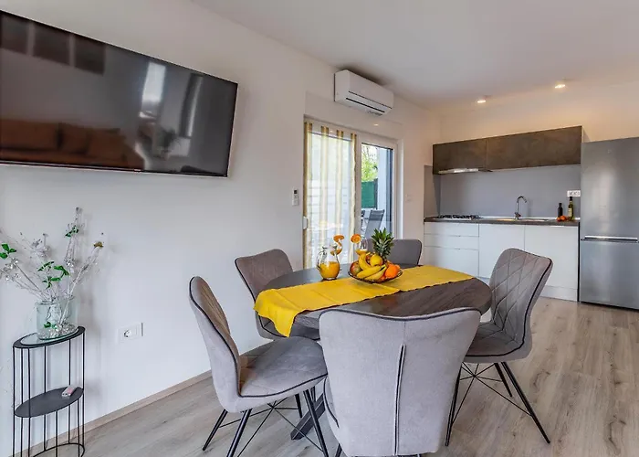 펜션 2 Bedroom Beautiful In *
