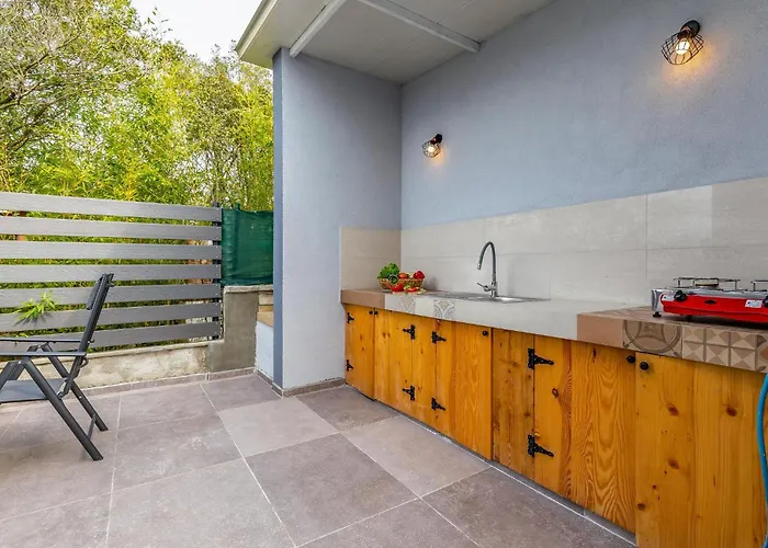 2 Bedroom Beautiful In 페로이